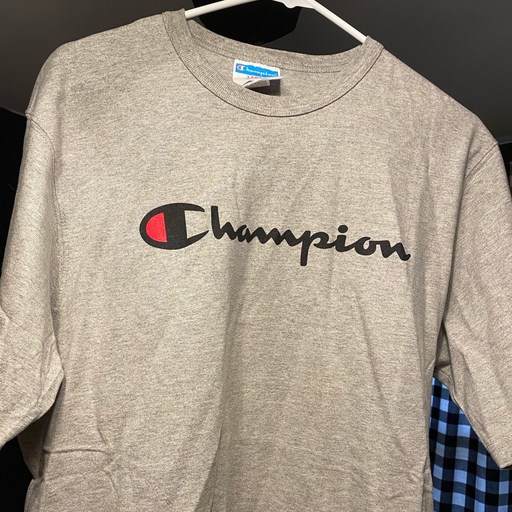 Champion tee